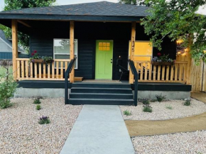 Darling 30 Day Minimum home